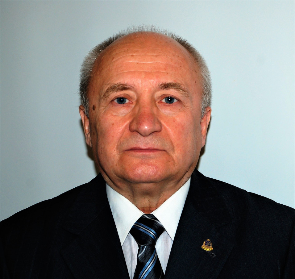 Портрет, сопровождавший раздел о председателе землячества